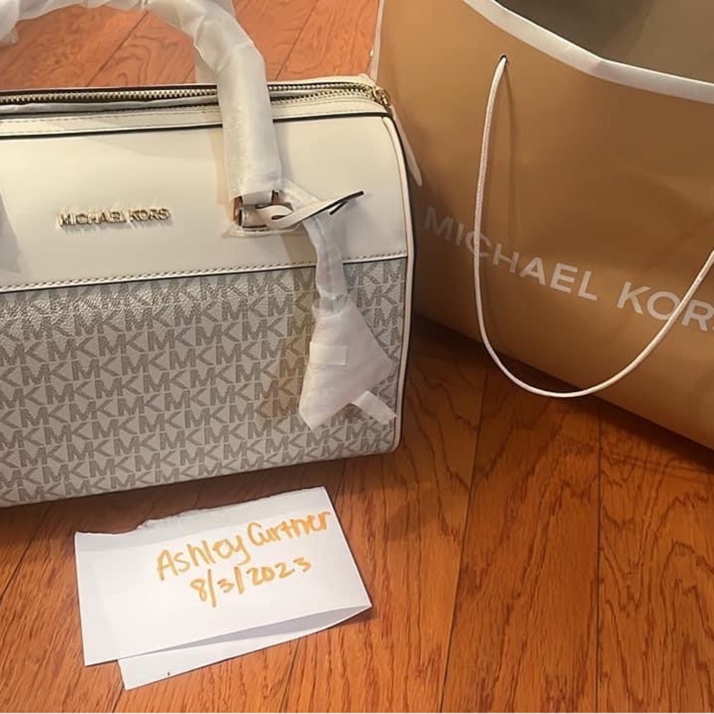 Michael Kors purse